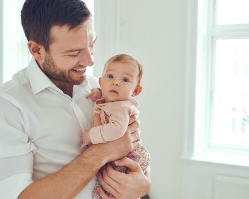 Γιατί αξίζει να μιλάει ο μπαμπάς στο αγέννητο μωρό