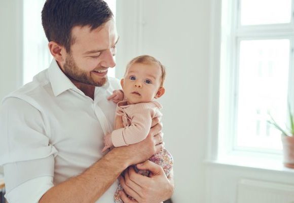Γιατί αξίζει να μιλάει ο μπαμπάς στο αγέννητο μωρό