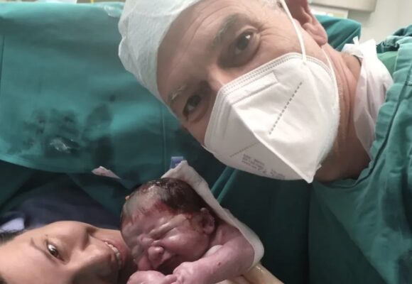 Μια φορά και ένα καιρό ήταν τρεις δυστυχείς – Μάρτιος 2025