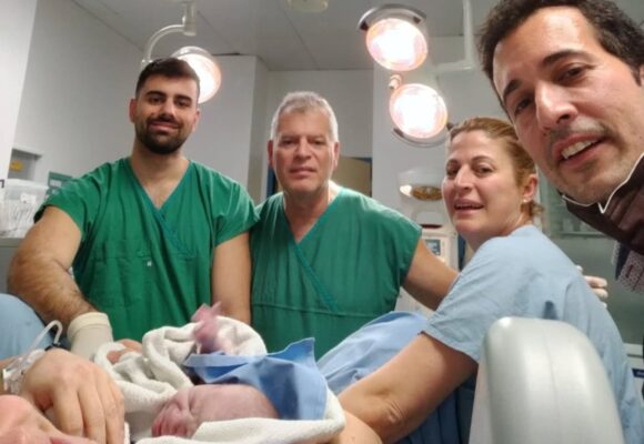 Τα παραμύθια ειναι κάτι παραπάνω απο αληθινά Τα παραμύθια ειναι κάτι παραπάνω απο αληθινά